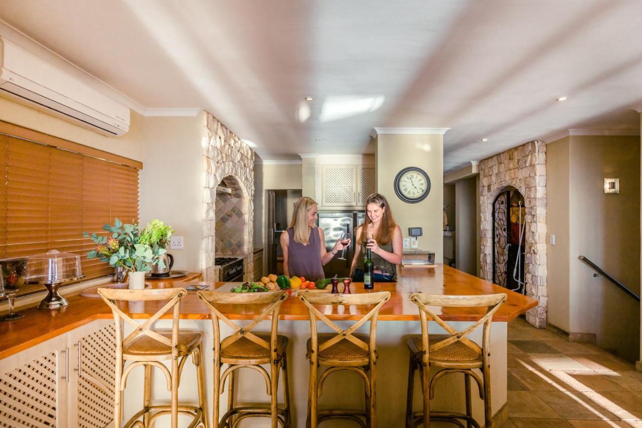 Whale Waters Self Catering Gansbaai Apartment De Kelders Bagian luar foto
