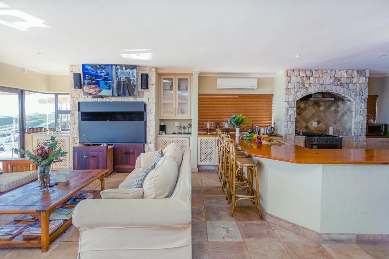 Whale Waters Self Catering Gansbaai Apartment De Kelders Bagian luar foto