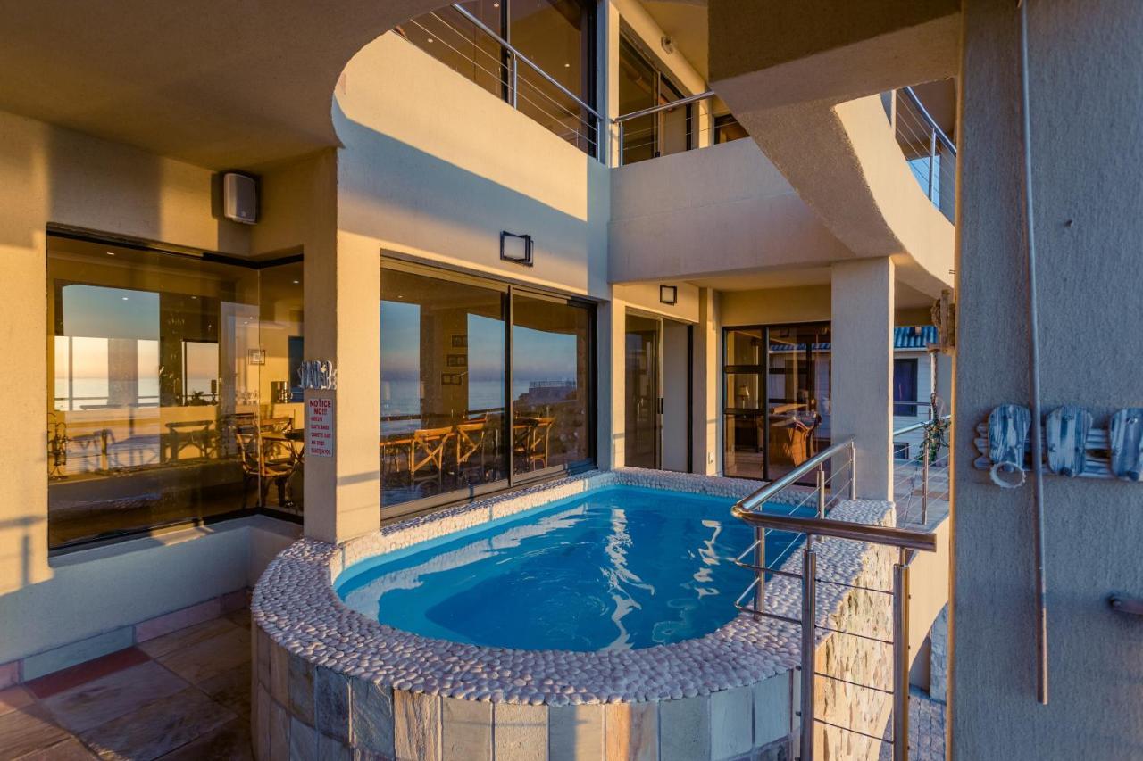 Whale Waters Self Catering Gansbaai Apartment De Kelders Bagian luar foto